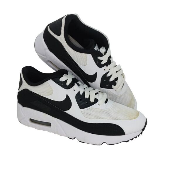 Nike Air Max 90 Ultra 2.0 Boys Pre-owned Black & White Sneakers - sz. 4 1/2Y - Picture 1 of 6